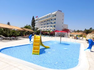 Corfu Hotel