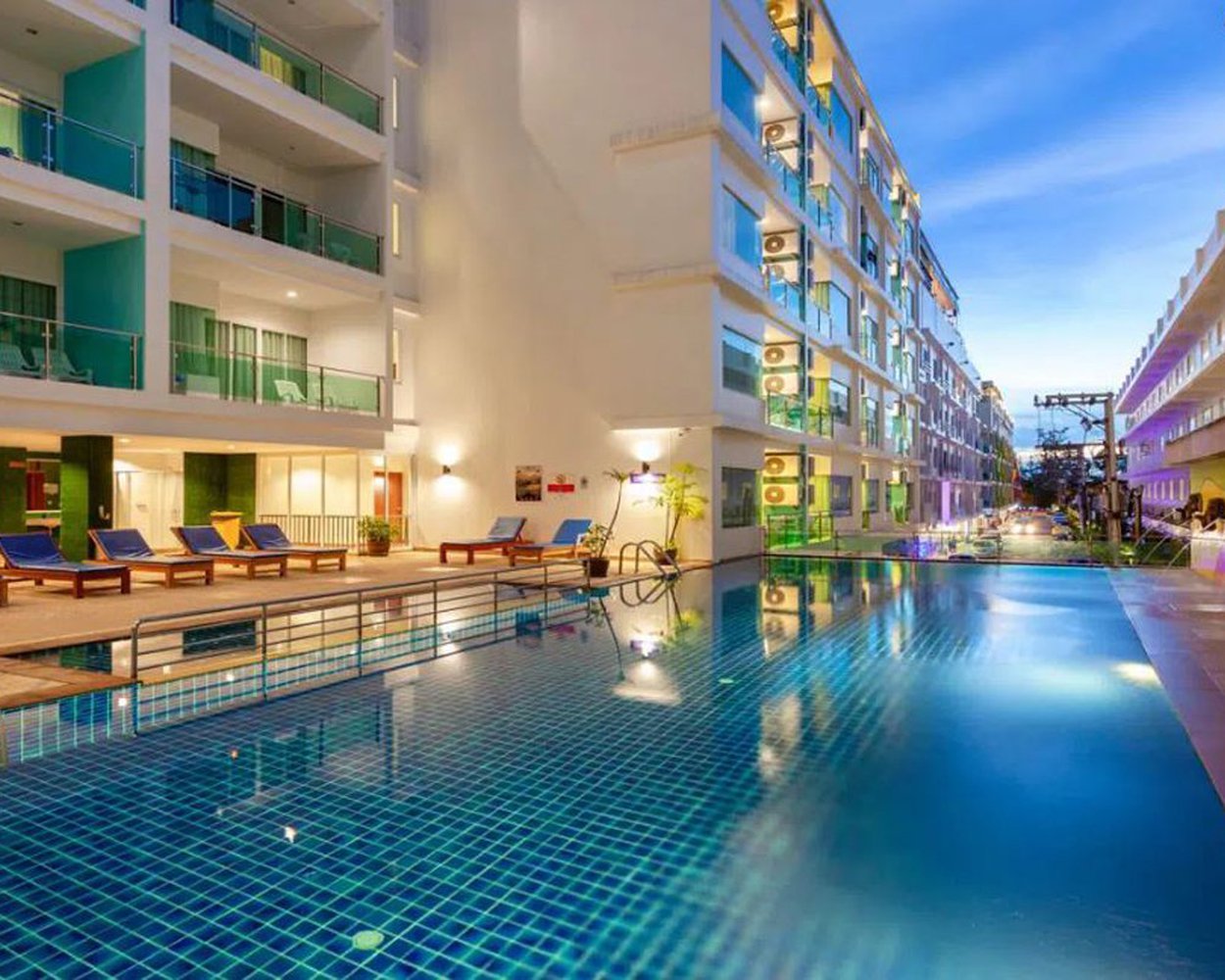 Baumancasa Karon Beach Resort Phuket Tai