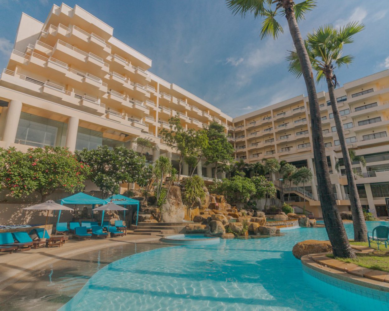 Garden Sea View Resort Pattaya Tai